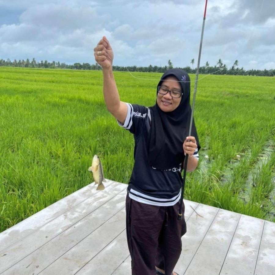 Kurau Inn Farmstay Kuala Kurau Exteriör bild